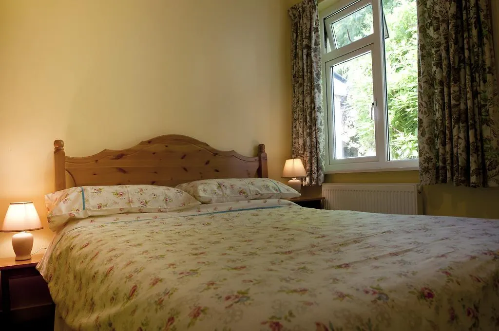Shamrock House B&B Killarney 3*,